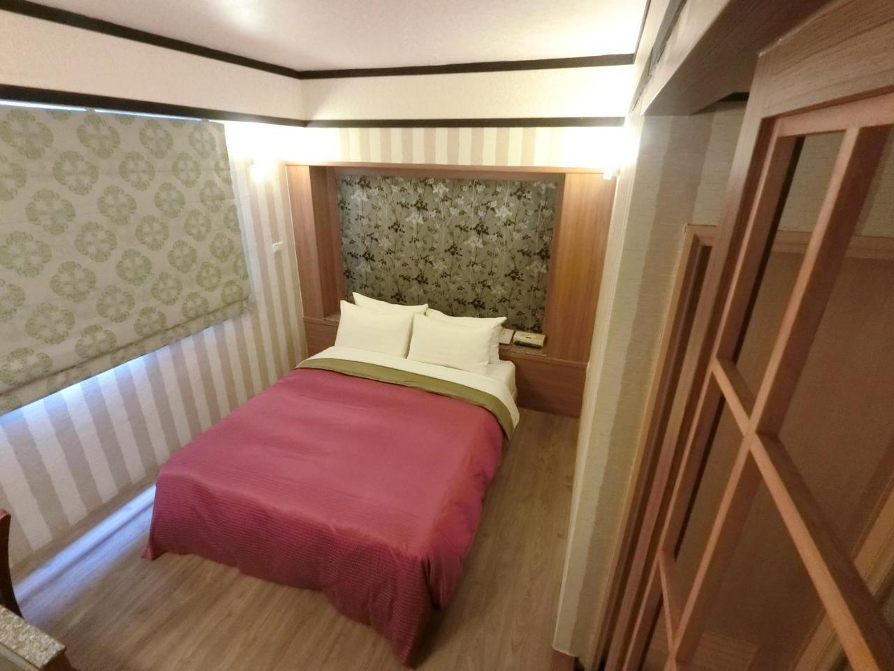 Nice Hotel Тайбей Екстер'єр фото